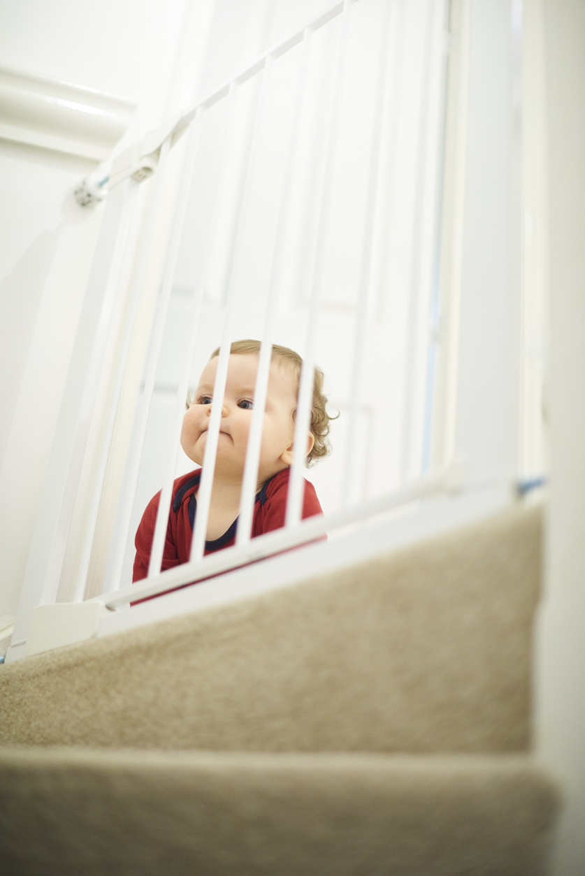 The Ultimate Guide to the Safest Baby Gates for Stairs FamilyEducation